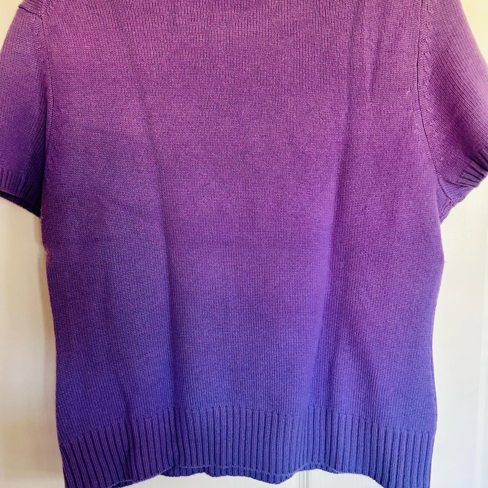 Charter club. Shirt sleeve cashmere sweater in lilac purple color. Size large - Picture 6 of 6